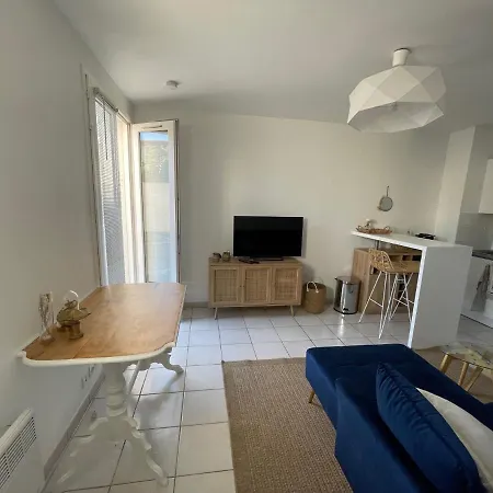 Apartment 2 Pieces Avec Parking En Coeur De - Lumineux Et Calme La Rochelle (Charente-Maritime)