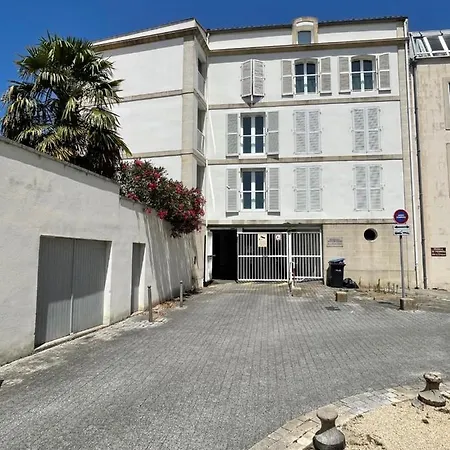 2 Pieces Avec Parking En Coeur De - Lumineux Et Calme