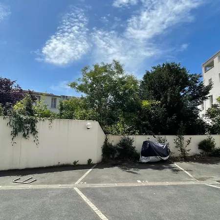 2 Pieces Avec Parking En Coeur De - Lumineux Et Calme Apartment